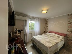 Image 8 - 885792