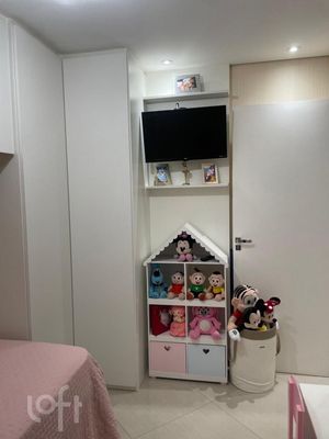 Image 9 - 885793