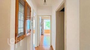Image 9 - 885799