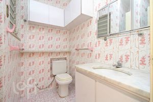 Image 18 - 885799