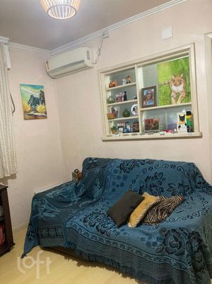Image 6 - 885801