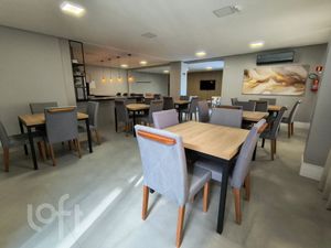 Image 9 - 885804