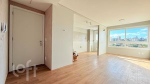 Image 9 - 885806