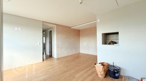Image 8 - 885806