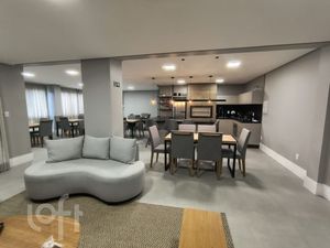 Image 9 - 885810