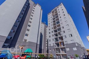 Image 38 - 885811