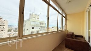 Image 1 - 885812