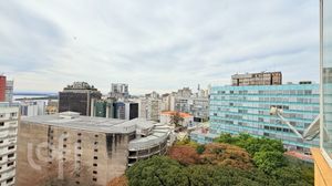 Image 38 - 885812