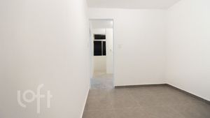 Image 12 - 885813