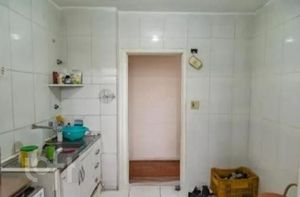 Image 1 - 885816