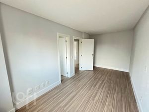 Image 8 - 885821