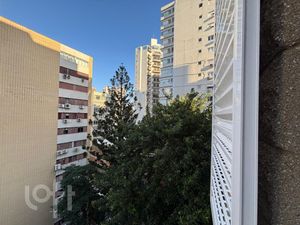 Image 18 - 885838