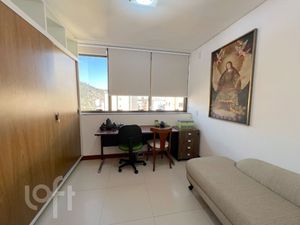 Image 30 - 885843