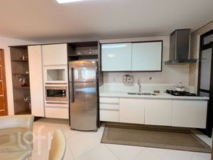 Image 14 - 885843