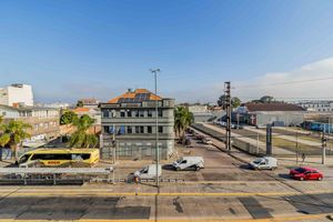 Image 9 - 885846