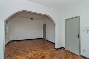 Image 13 - 885846