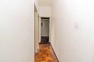 Image 31 - 885846