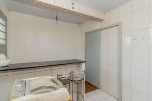 Image 37 - 885846