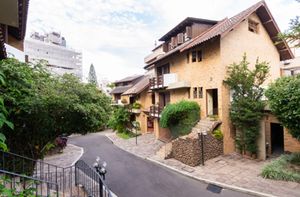 Image 14 - 885848