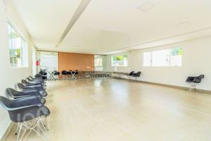 Image 14 - 885850
