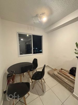 Image 17 - 885851