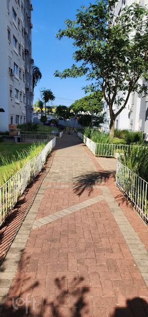 Image 15 - 885854