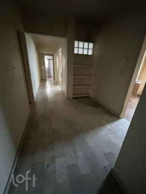 Image 10 - 885858