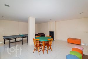 Image 35 - 885860