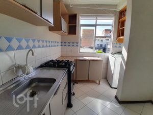 Image 4 - 885862