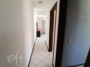 Image 9 - 885862