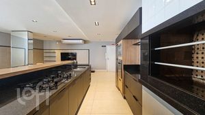 Image 22 - 885866