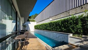 Image 18 - 885866