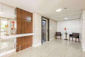 Image 32 - 885867