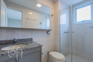 Image 17 - 885867