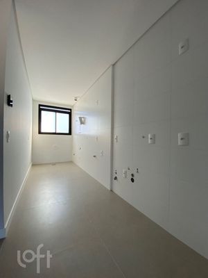 Image 16 - 885868