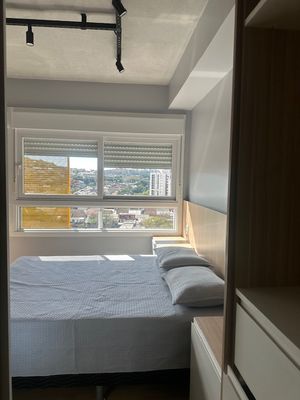 Image 13 - 885871