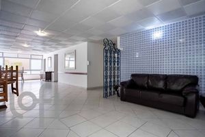 Image 3 - 885874