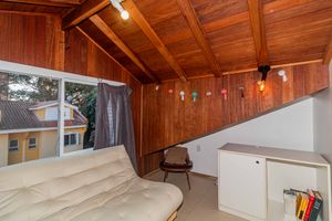 Image 35 - 885875