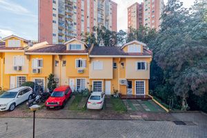 Image 37 - 885875