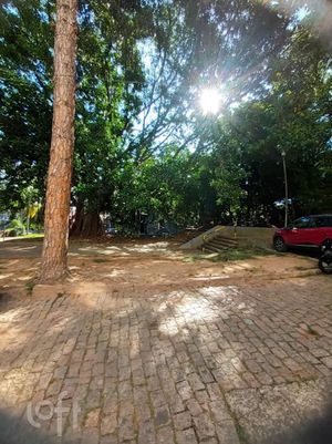 Image 45 - 885908