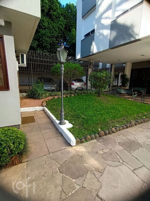 Image 29 - 885908