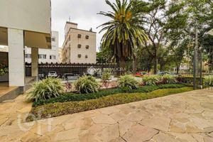 Image 30 - 885908