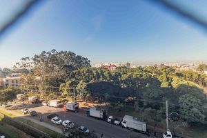 Image 16 - 885910
