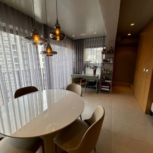 Image 12 - 885917