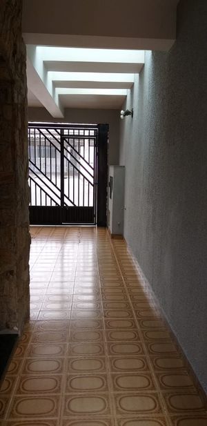 Image 3 - 885919