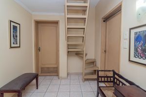 Image 11 - 885920