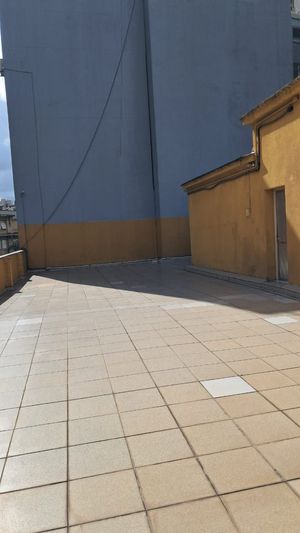 Image 17 - 885920