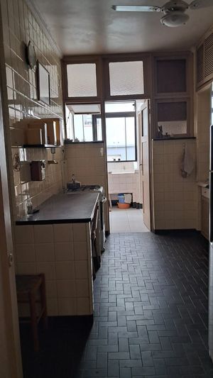 Image 16 - 885920