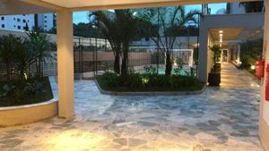 Image 1 - 885921