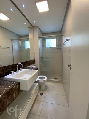 Image 8 - 885928